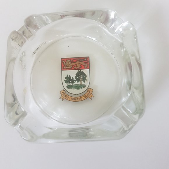 Prince Edward Island Ashtray Clear Souvenir - Picture 5 of 8